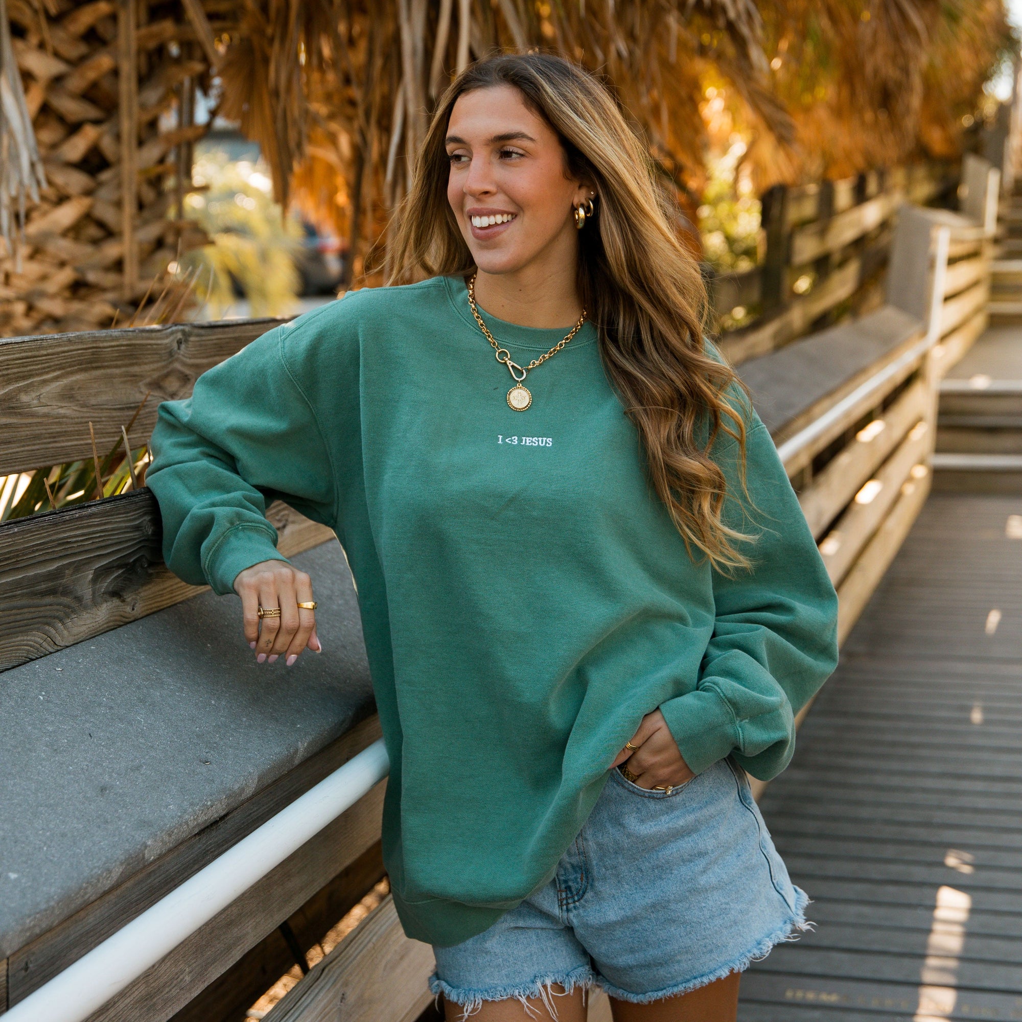 NEW! | "I <3 JESUS" PREMIUM COMFORT COLOR CREW | GREEN