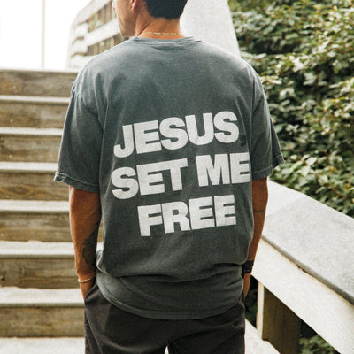 NEW! | "JESUS SET ME FREE" | PREMIUM PUFF COMFORT COLOR TEE