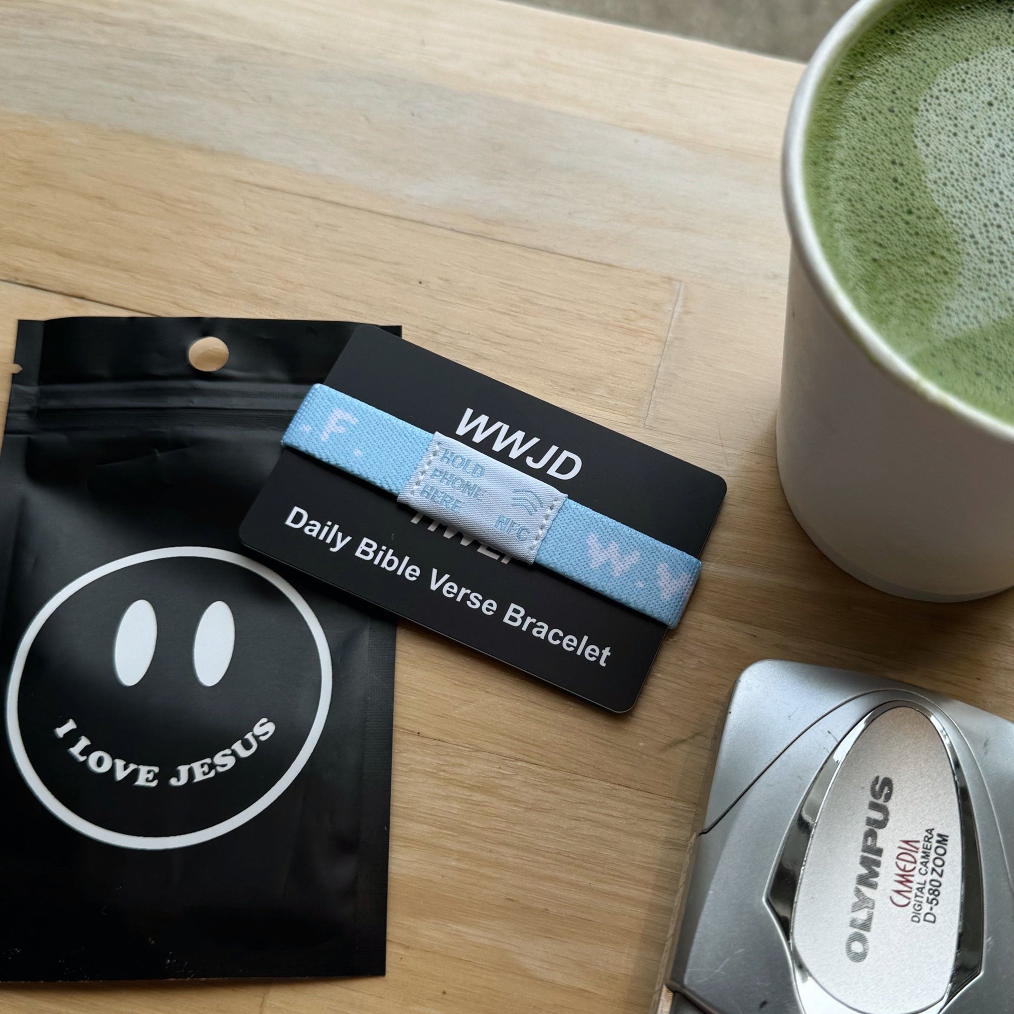 NEW! | DAILY BIBLE VERSE "WWJD X HWLF" BRACELET | LIGHT BLUE