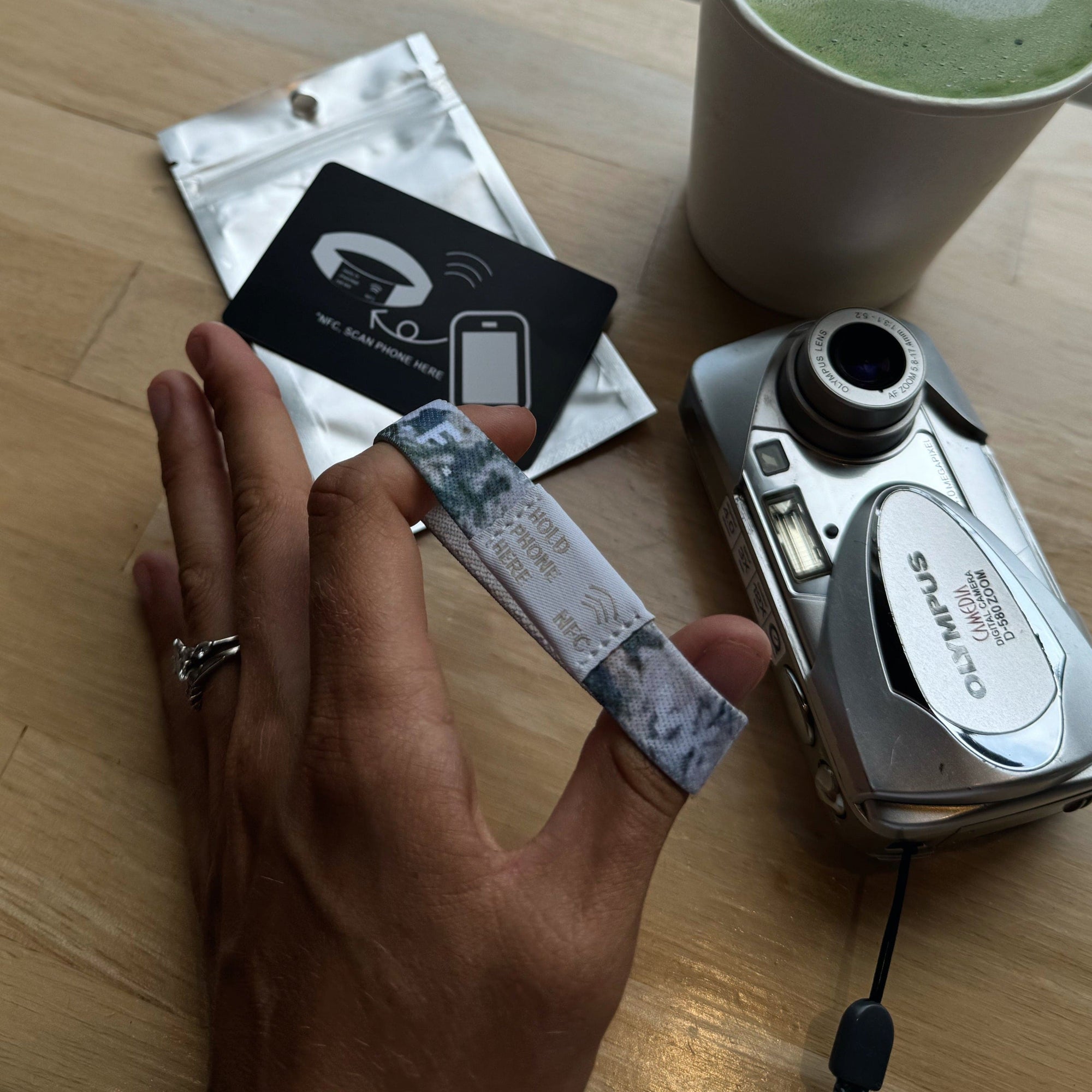 NEW! | DAILY BIBLE VERSE "WWJD X HWLF" BRACELET | LIGHT CAMO