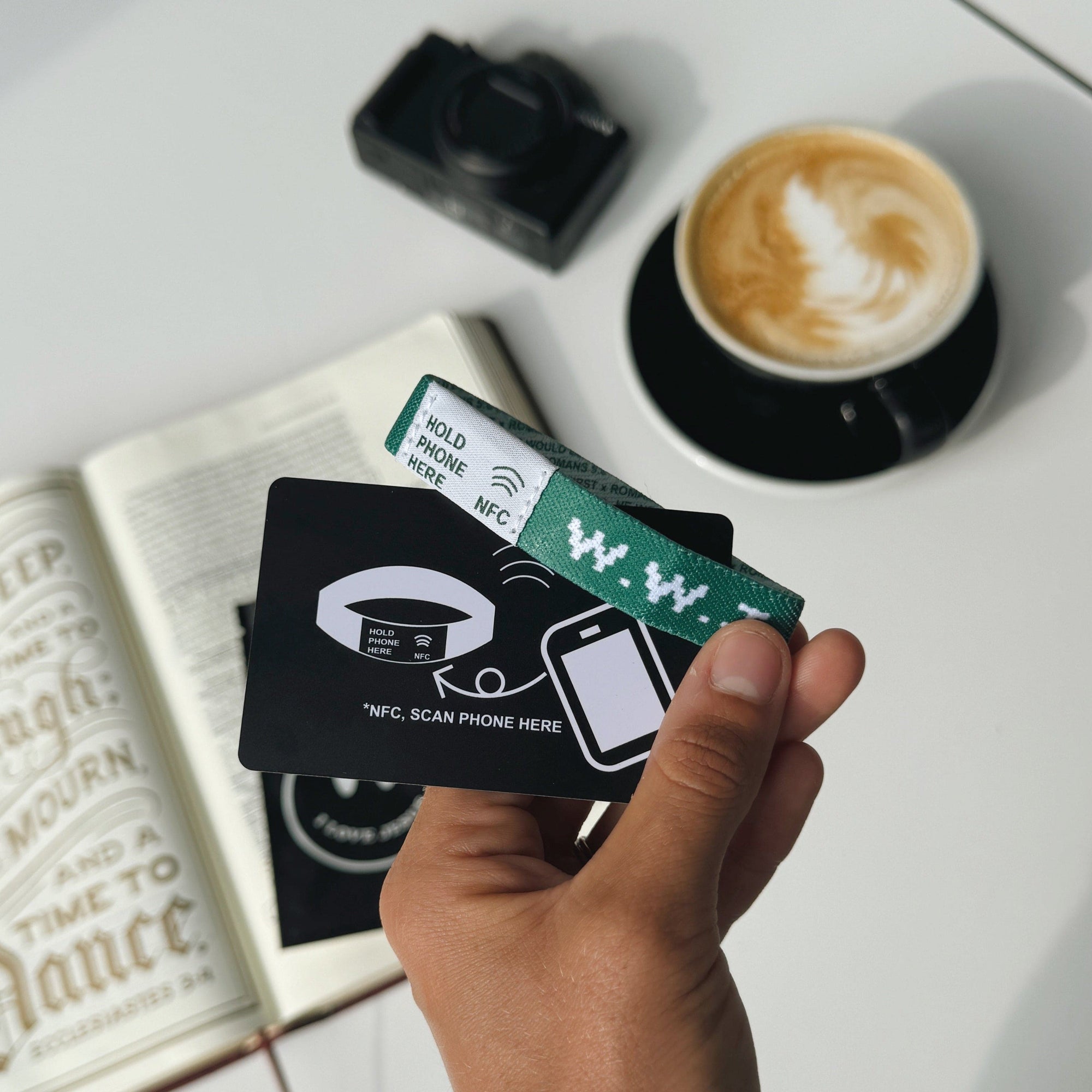 NEW! | DAILY BIBLE VERSE "WWJD X HWLF" BRACELET | GREEN