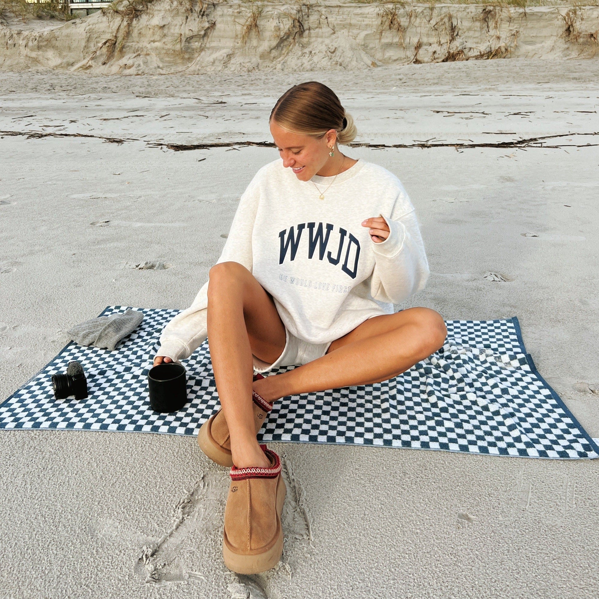 NEW! | "WWJD" UNIVERSITY CREWNECK | ASH
