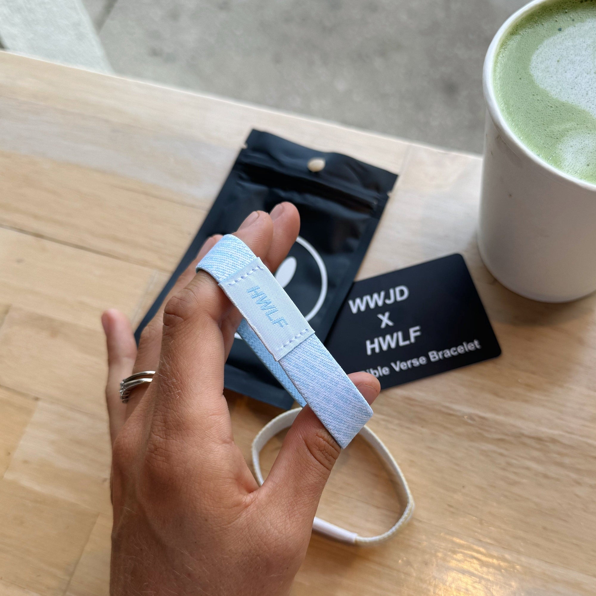 NEW! | DAILY BIBLE VERSE "WWJD X HWLF" BRACELET | LIGHT BLUE