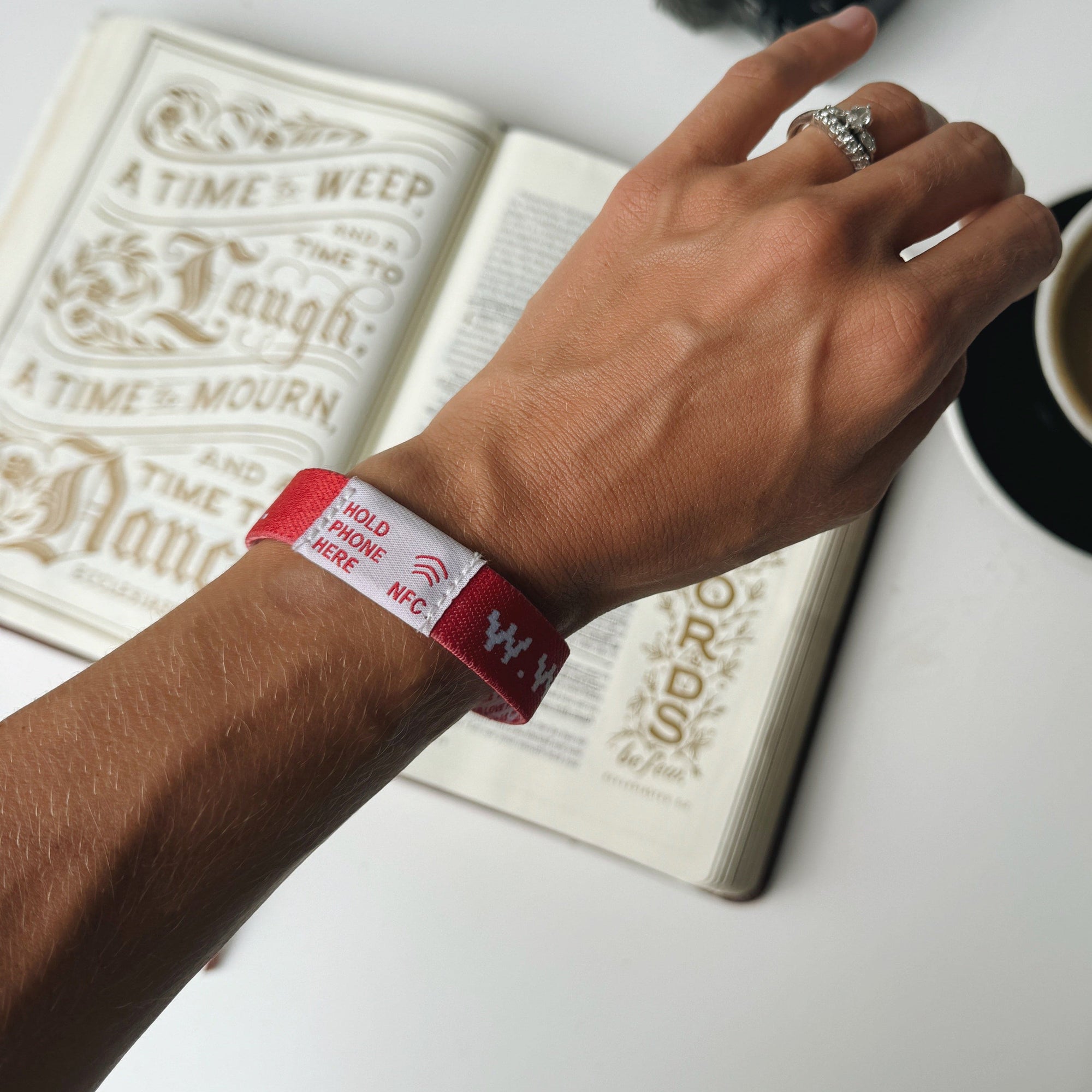 NEW! | DAILY BIBLE VERSE "WWJD X HWLF" BRACELET | RED