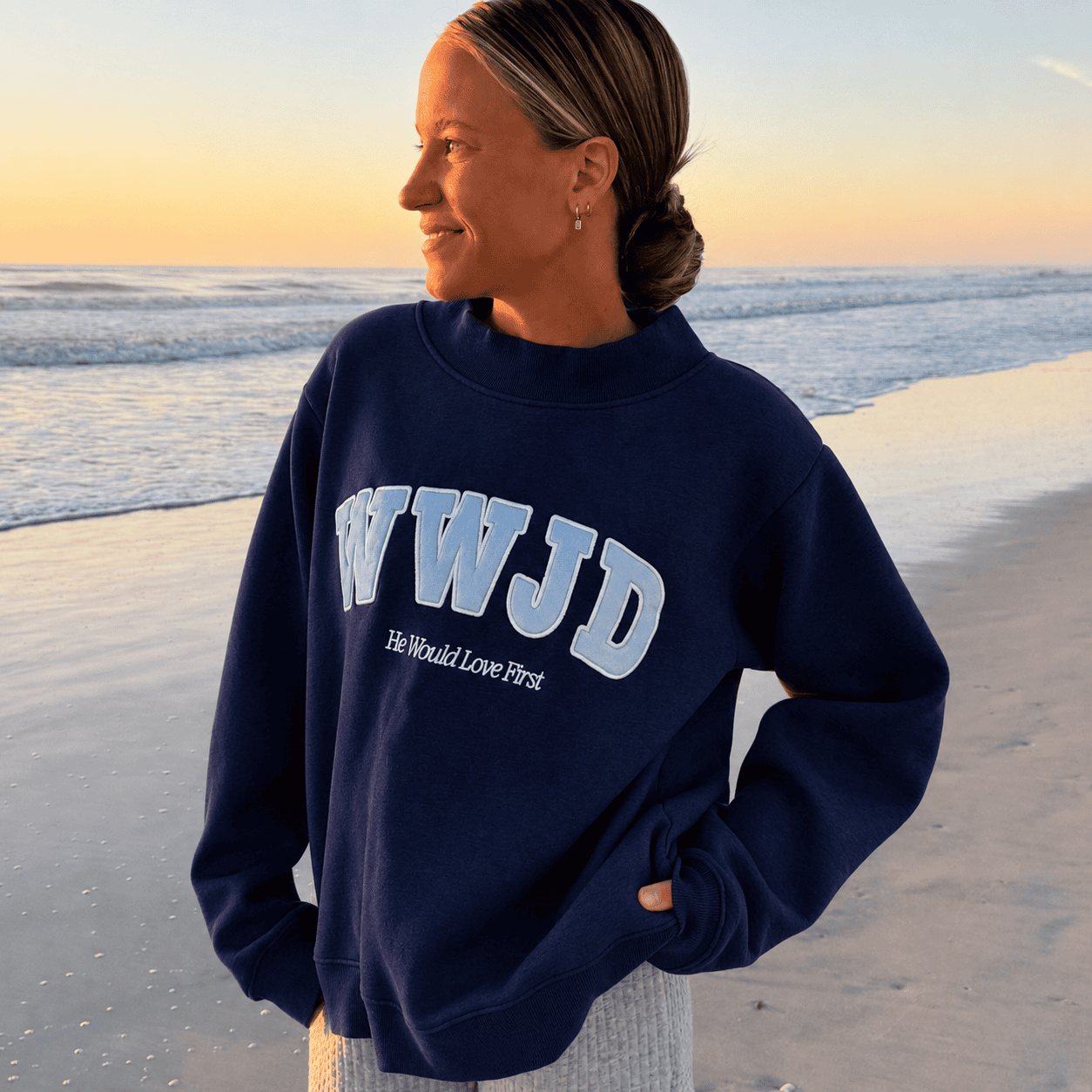 PREMIUM! | WWJD HEAVY WEIGHT MOCKNECK CREW | NAVY
