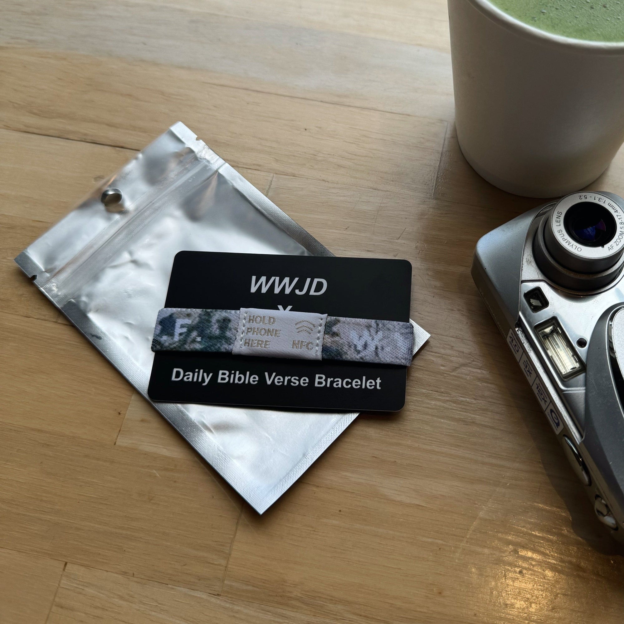 NEW! | DAILY BIBLE VERSE "WWJD X HWLF" BRACELET | LIGHT CAMO