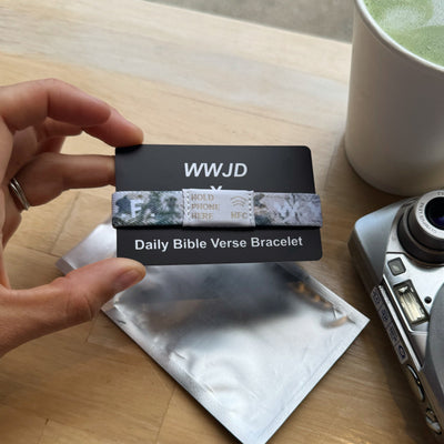 NEW! | DAILY BIBLE VERSE "WWJD X HWLF" BRACELET | LIGHT CAMO