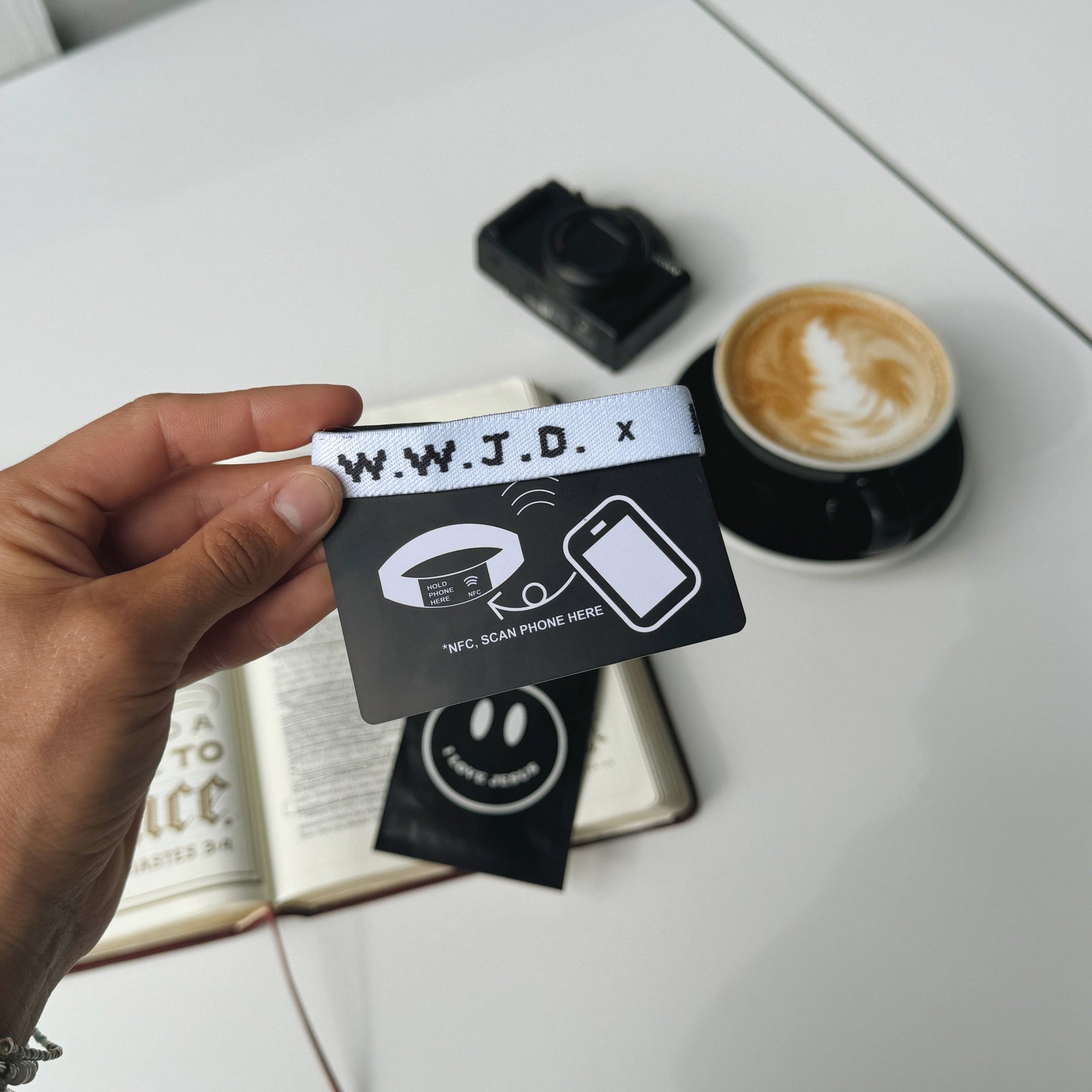 NEW! | DAILY BIBLE VERSE "WWJD X HWLF" BRACELET | WHITE