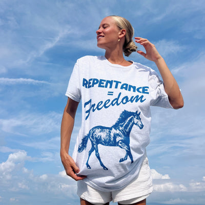 NEW! | "FREEDOM" TEE | ASH