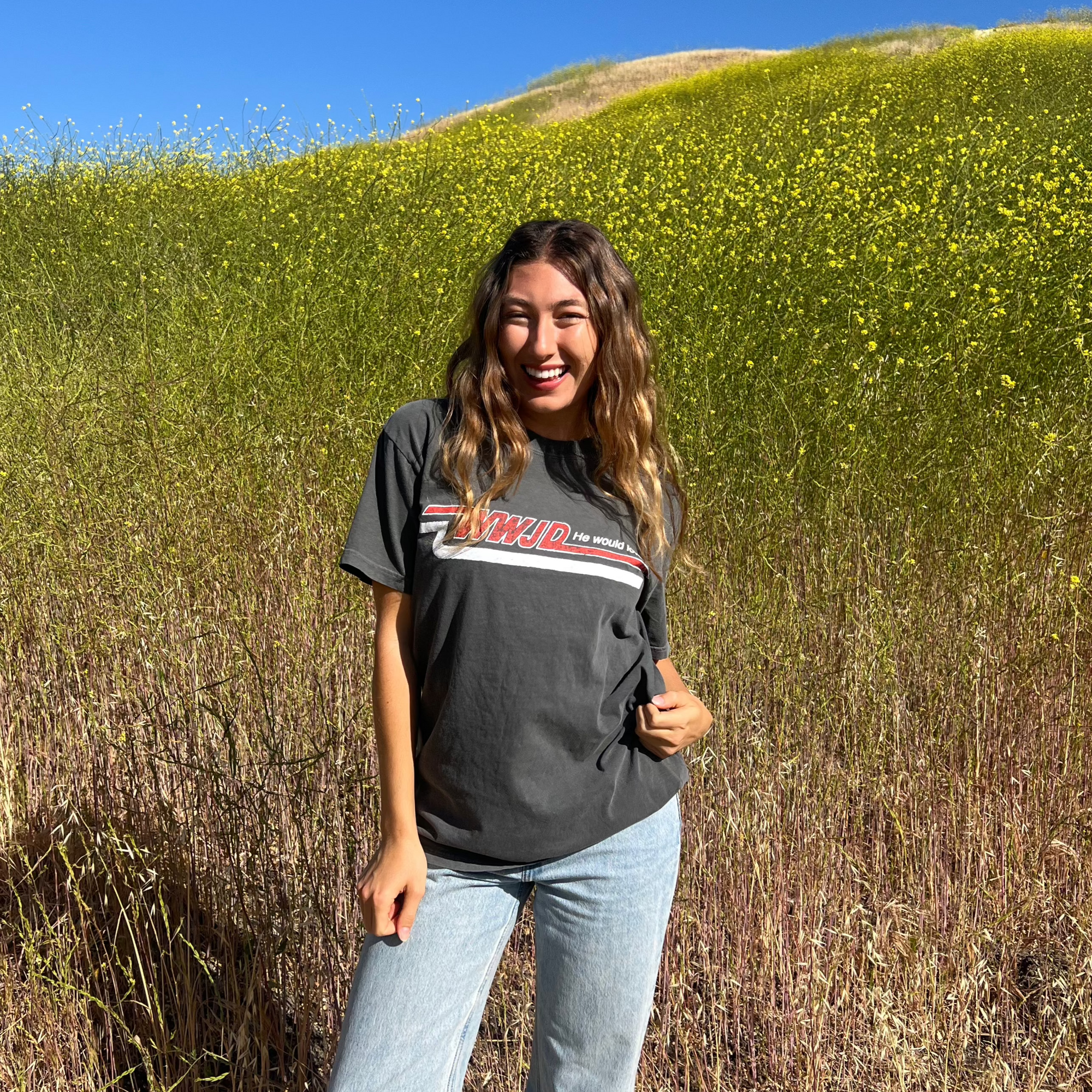 NEW! | VINTAGE WWJD "SKATER" COMFORT COLOR TEE | PEPPER