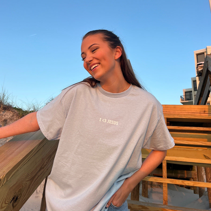 "I <3 JESUS" TEE | LIGHT BLUE