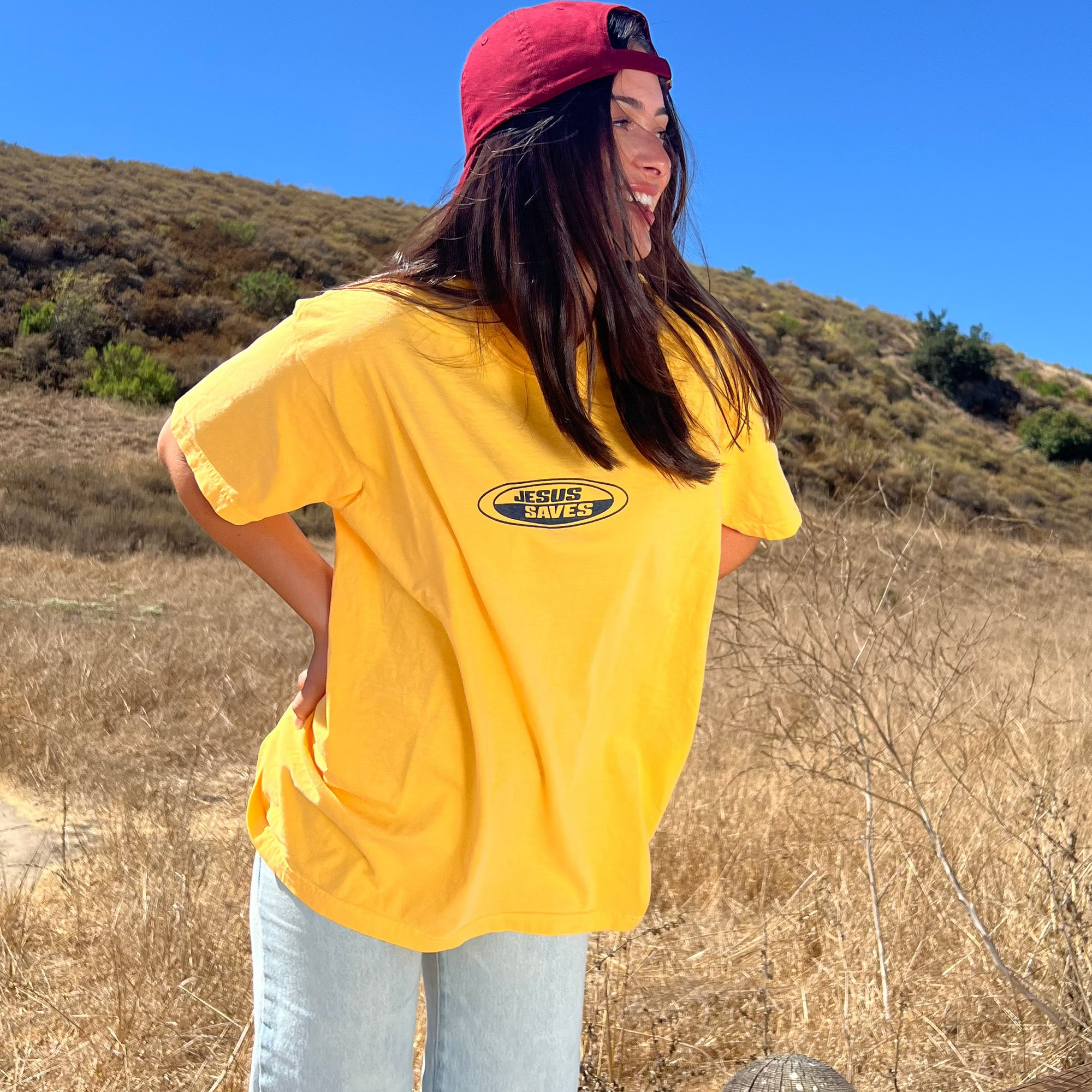 JESUS SAVES COMFORT COLOR TEE