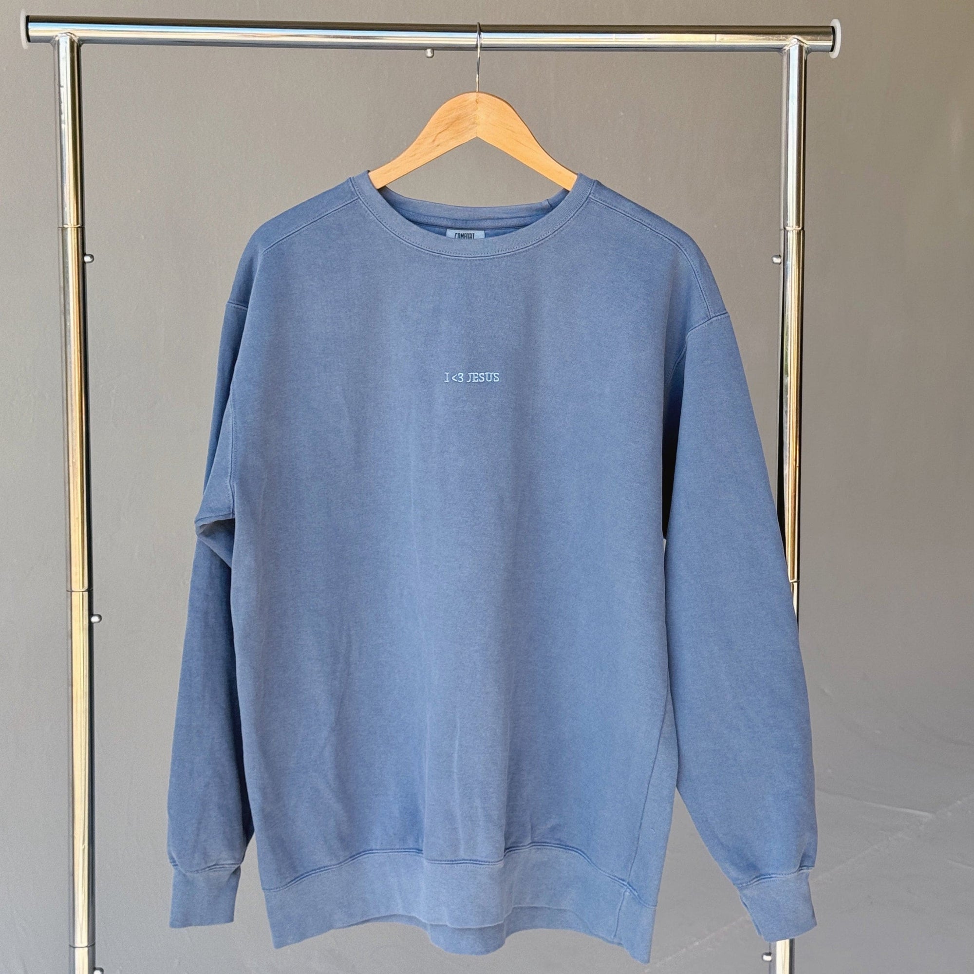 NEW | "I <3 JESUS" PREMIUM COMFORT COLOR CREWNECK