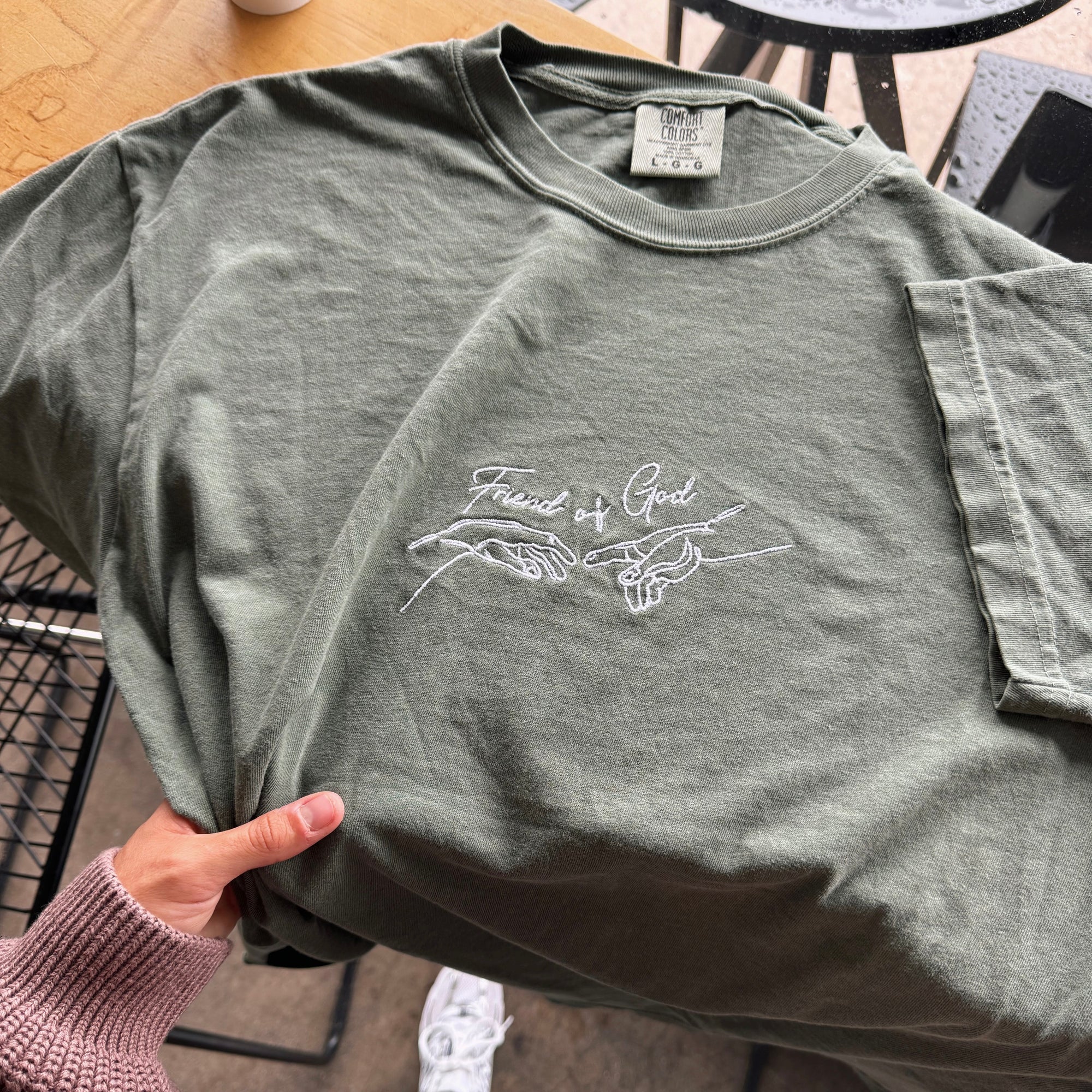 "FRIEND OF GOD" EMBROIDERED COMFORT COLOR TEE | MOSS