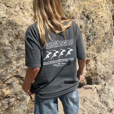 RUN THE RACE COMFORT COLOR TEE