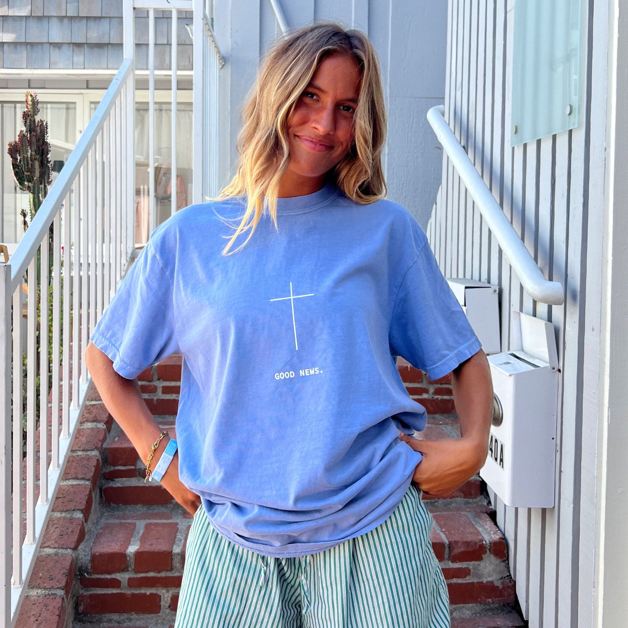 NEW! | "GOOD NEWS" PREMIUM COMFORT COLOR TEE | WASHED DENIM