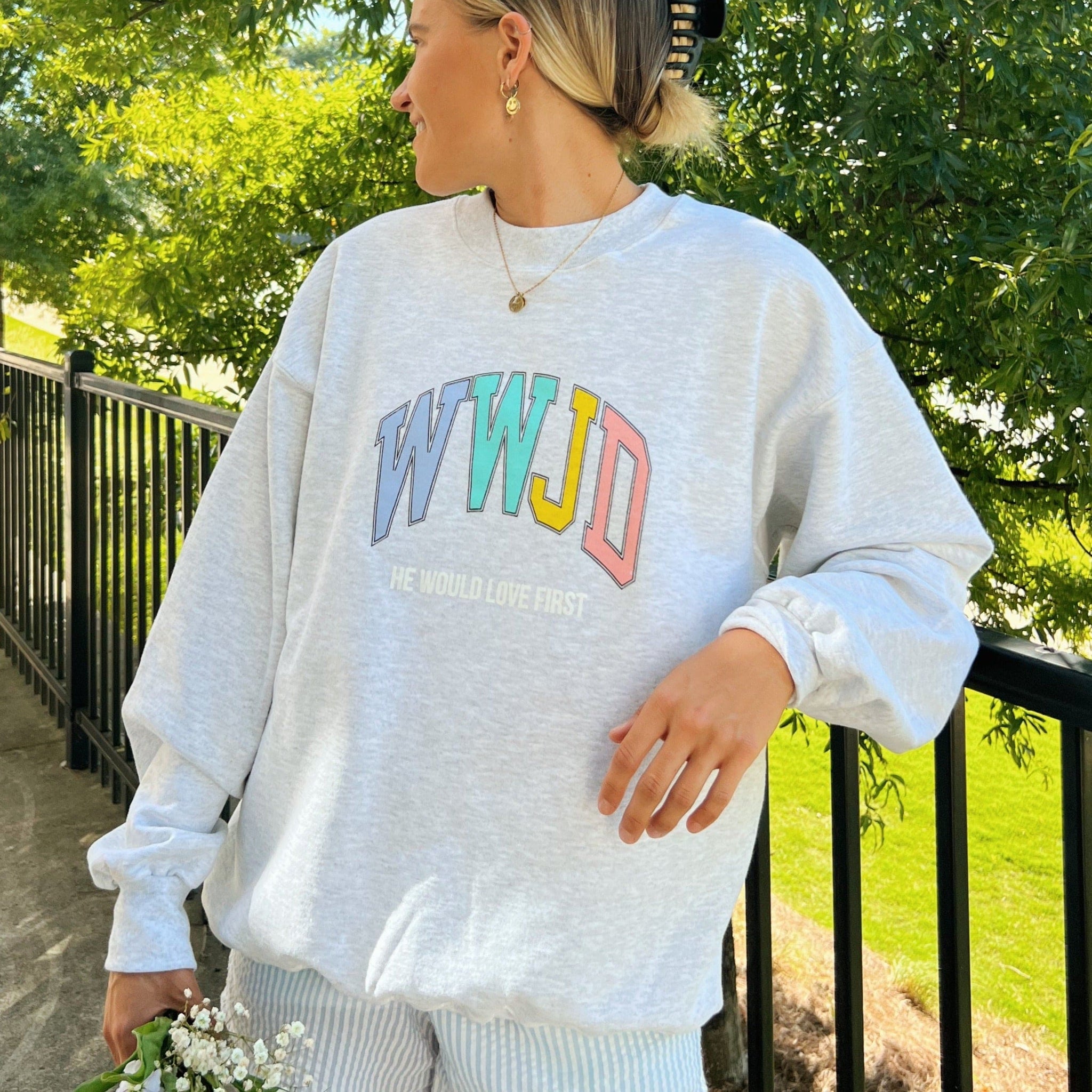 Pastel crewneck store