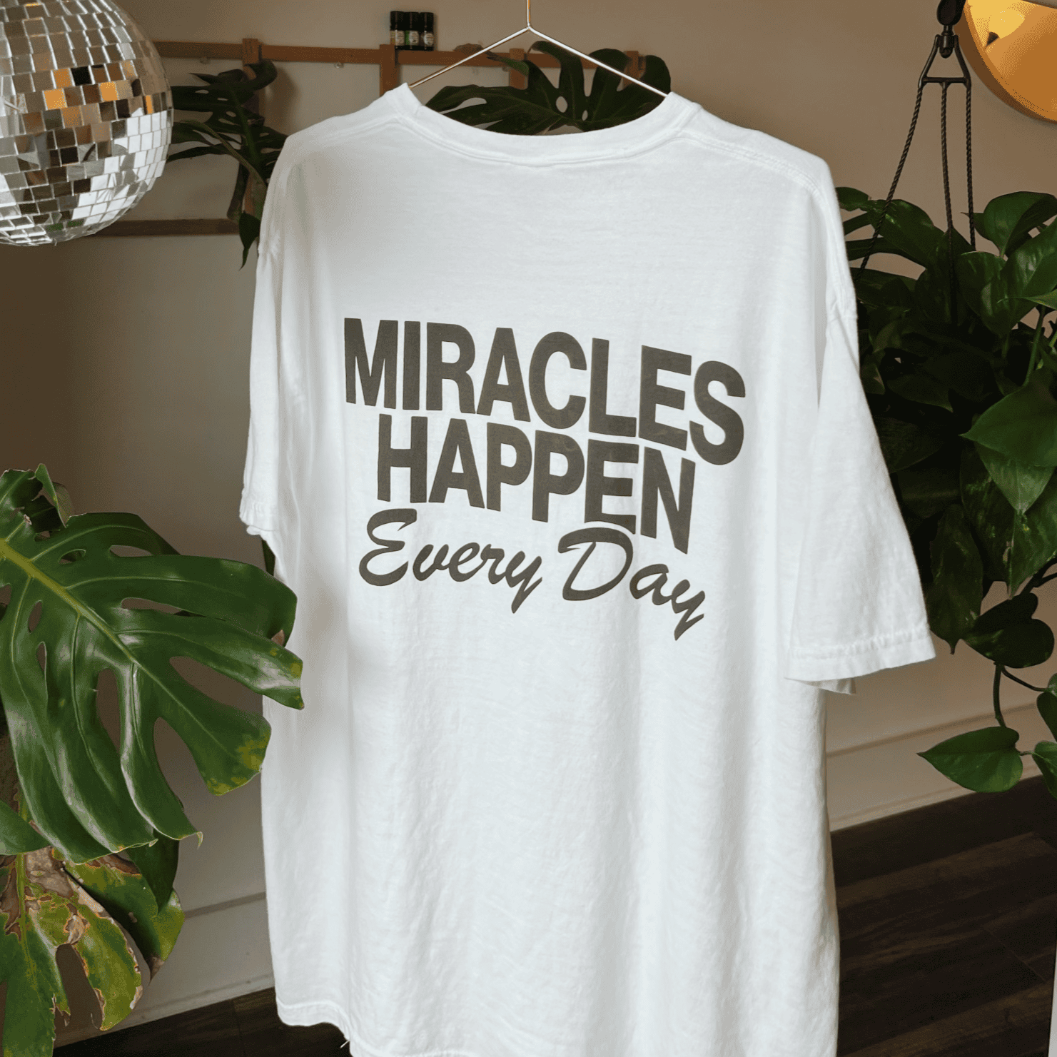 割引で購入 新品 Miracle Seltzer What If? T-Shirt | www.pro13.pnp