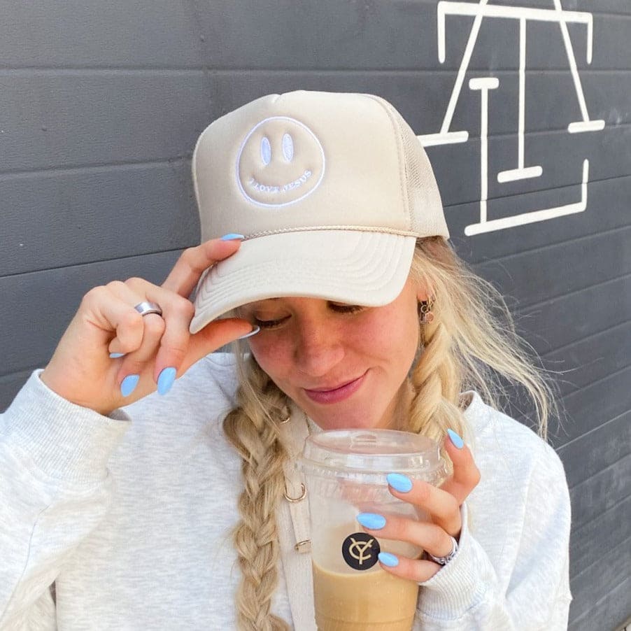 RESTOCKED! | SMILEY | TRUCKER HAT | SAND