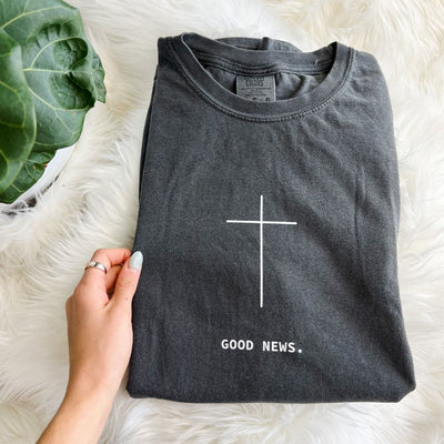 RESTOCK! | "GOOD NEWS" PREMIUM COMFORT COLOR TEE | PEPPER