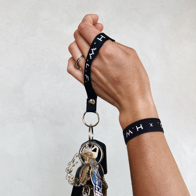 RESTOCKED! CLASSIC HWLF | BLACK | KEYCHAIN